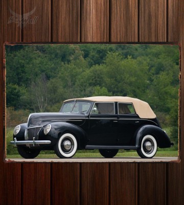 Металлическая табличка Ford V8 Deluxe Convertible Fordor Sedan (91A-74)